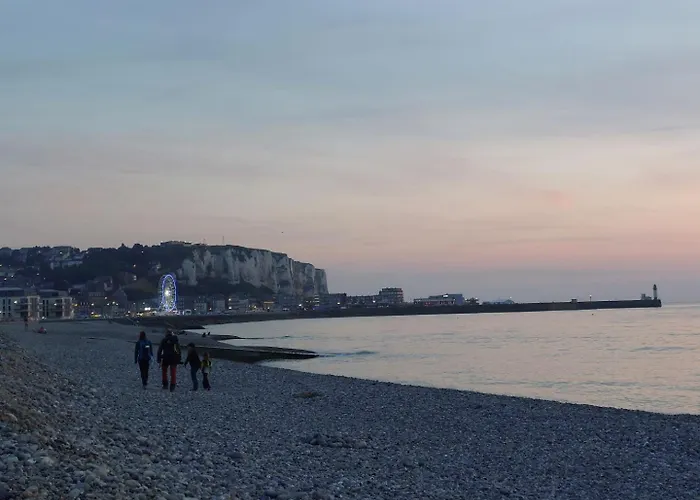 Les Bains De Mers